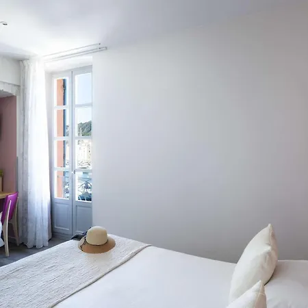 Otel Western Du Roy D'aragon