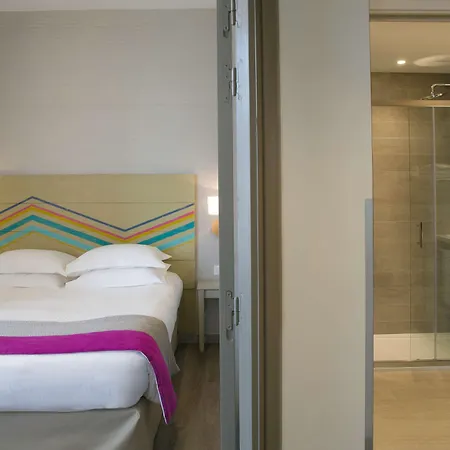 Western Du Roy D'aragon Szálloda 3*