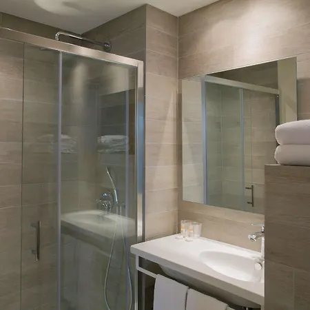 ベスト ウエスタン デュ ロイ ダラゴン ホテル