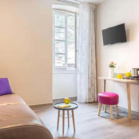 Hotel Western Du Roy D'aragon 3*