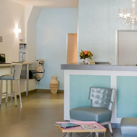 Western Du Roy D'aragon Hotel 3*