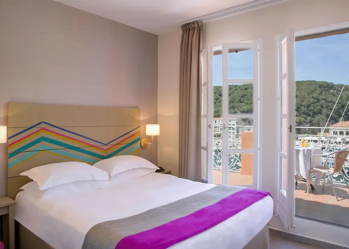 Western Du Roy D'aragon 3*