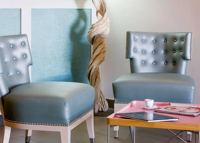 Western Du Roy D'aragon Bonifacio (Corsica)