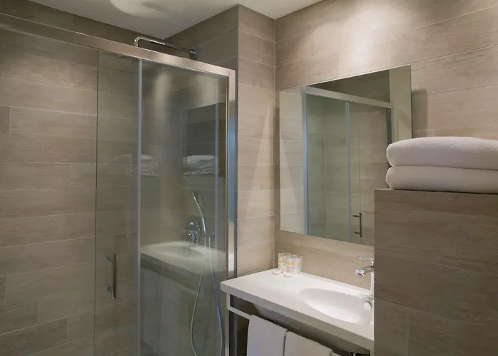 Western Du Roy D'aragon Hotel