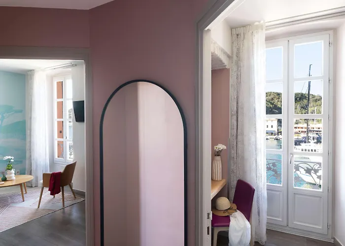 Western Du Roy D'aragon 3*